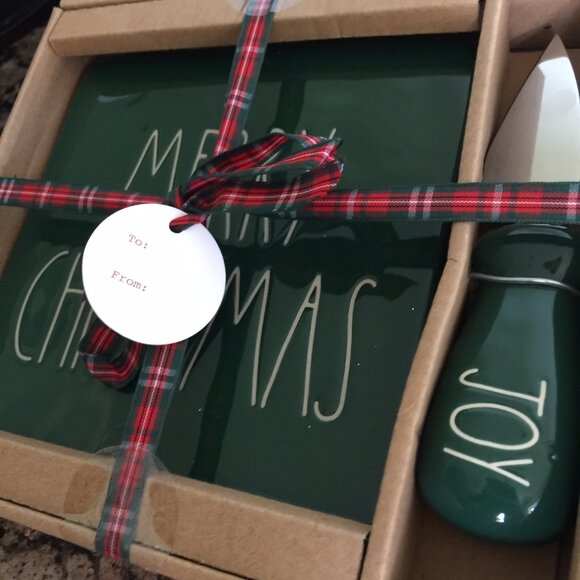 NIB Rae Dunn ‘Merry Christmas’ Serving Tray Holiday 2 Pc Gift Set - Picture 3 of 6